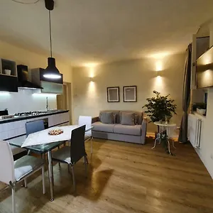 Apartment 6 Via Della Rosa